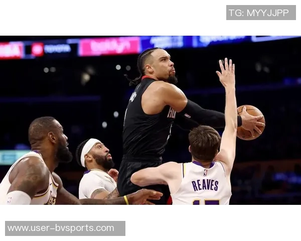 球星表现差异明显狄龙首节高效投篮KD后三节状态回暖